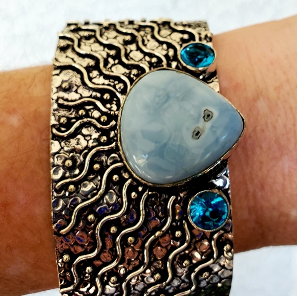 New Owyhee Opal and Blue Topaz 925 Silver Cuff Bracelet. - Picture 14 of 16